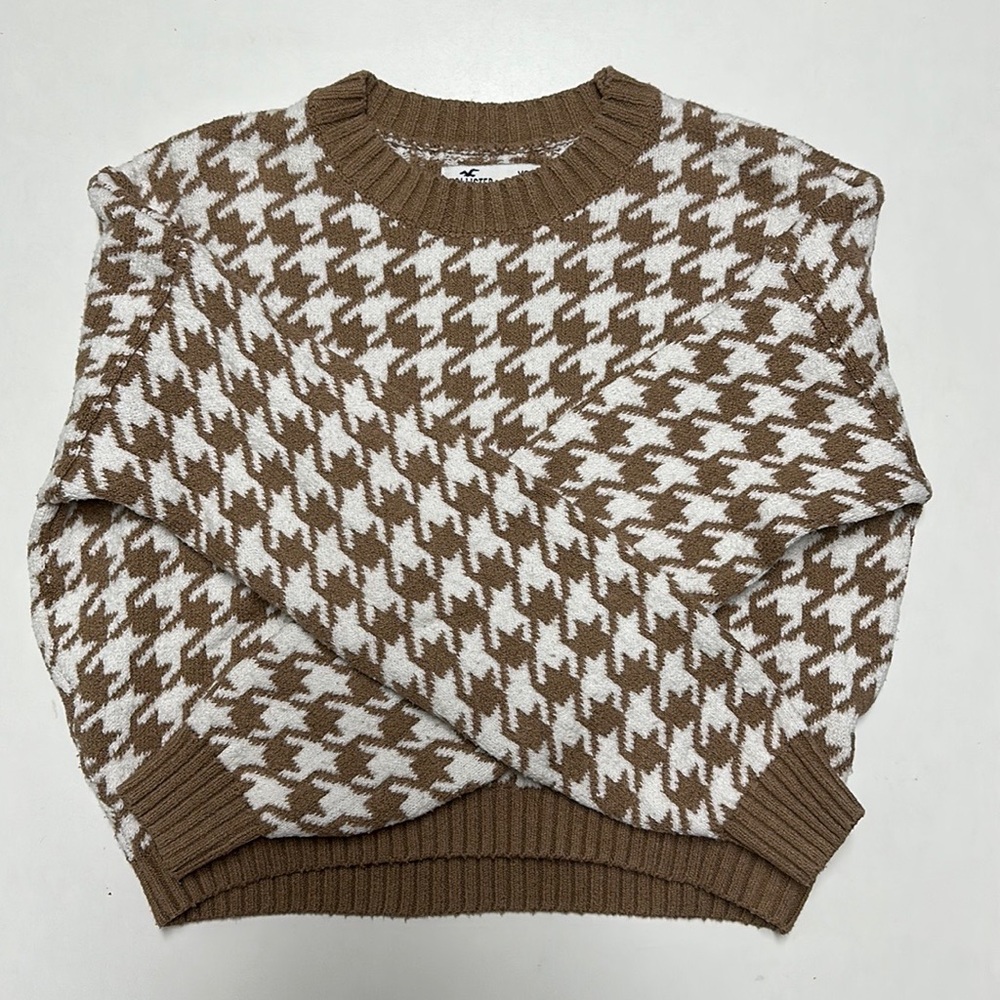 Hollister Oversized Houndstooth Soft Crew Sweater